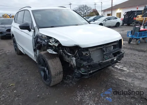 2019 Volkswagen Tiguan 2.0T Se/2.0T Sel/2.0T Sel R-Line/2.0T Sel R-Line Black из США, поврежденный, VIN 3VV2B7AX0KM092820